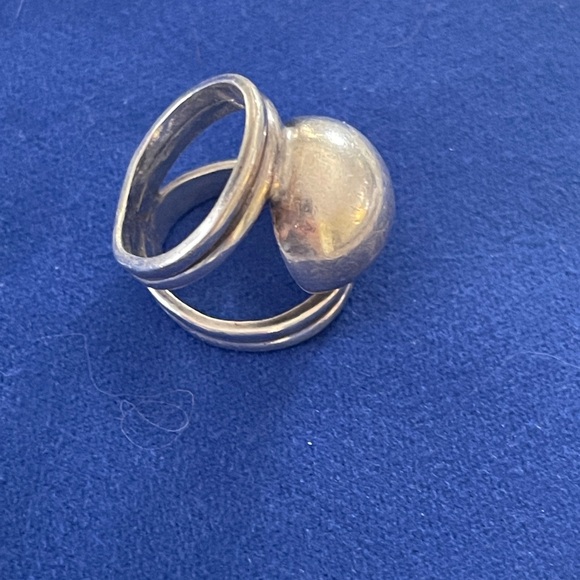 Modernist, Silver Dome ring, Size 5.5 - Picture 6 of 11